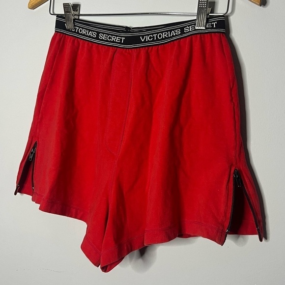 Victoria’s Secret Red High Wiasted Boxer Shorts with Zipper Sides Medium - Picture 2 of 6